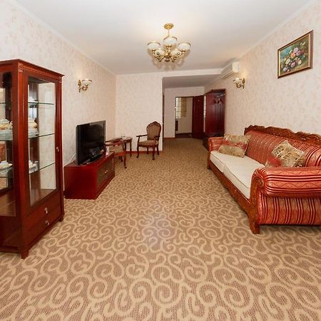 Bozok Hotel Астана Екстериор снимка